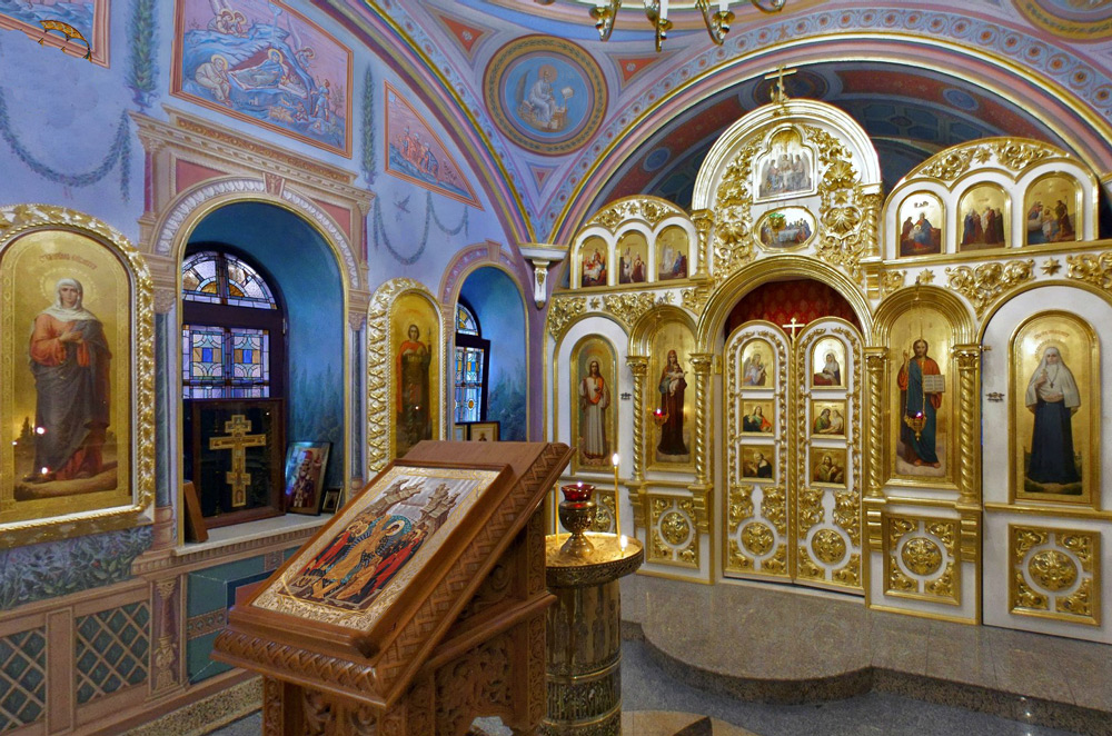 Один из приделов православного храма