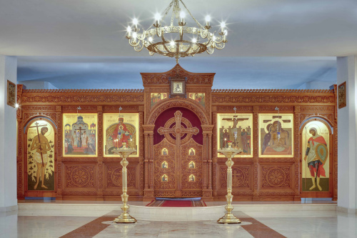 Иконостас с плоскорельефной резьбой и арками, Бутово, г. Москва фото 2