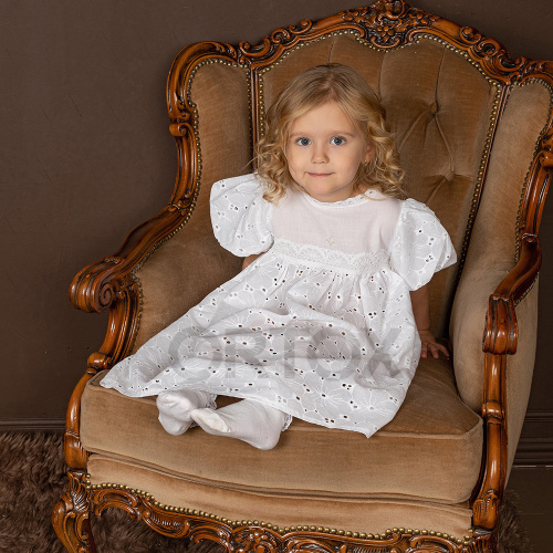 Платье для крещения "Анютины глазки" для девочки белое из муслина, размер в ассортименте фото 3