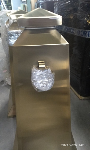 Столбик ограждения металлический, 32х67 см, цвет "под золото", У-1224 фото 9