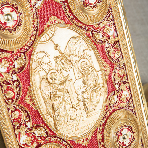 Евангелие напрестольное красное, полный оклад "под золото", 24х31 см фото 5