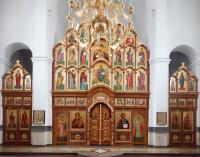 Иконостас с плоскорельефной резьбой и арками, с. Мансурово