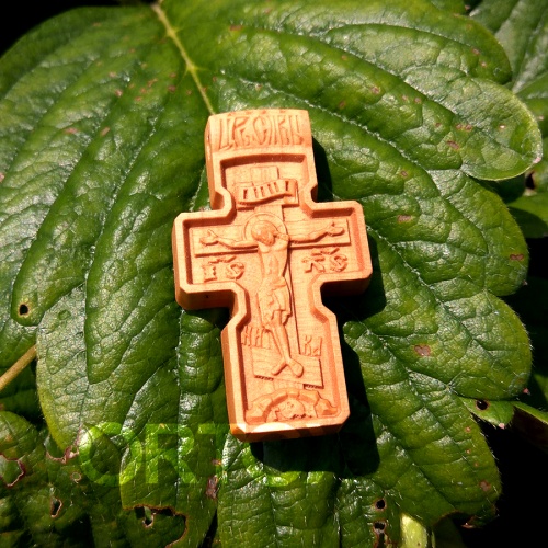 Деревянный нательный крестик «Северный» с распятием четырехконечный, цвет светлый, высота 4,2 см фото 9
