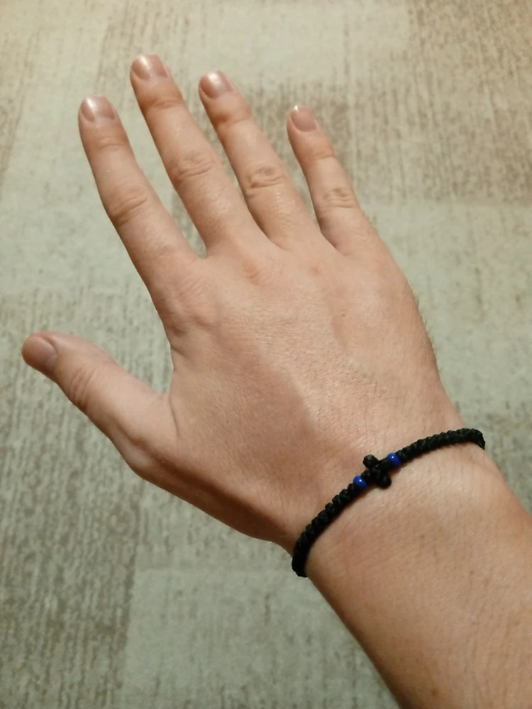 Браслет плетеный (комбоскини) с пластиковыми бусинами, черный №2