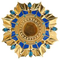 Мощевик накладной из ювелирного сплава в позолоте с синей эмалью и фианитами, Ø 50/12 мм