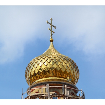 Покрытие куполов золотом