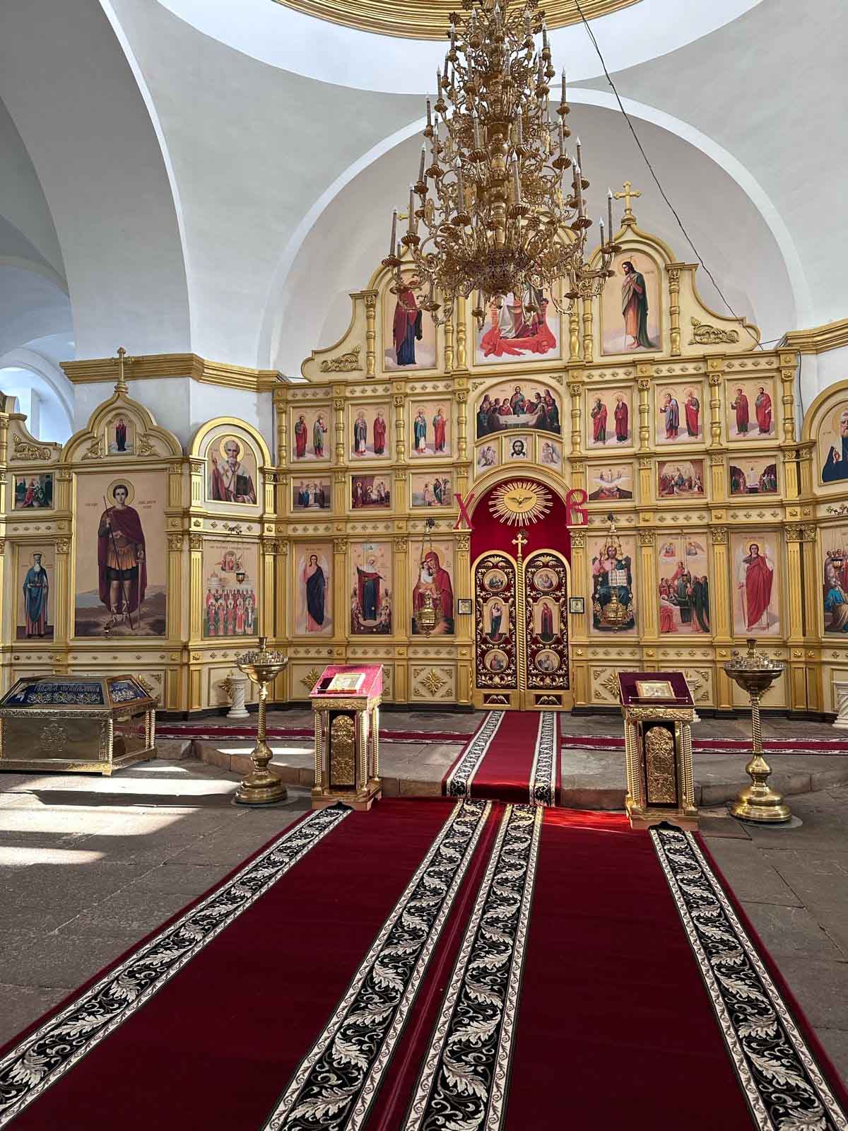 Ковровая дорожка красная, полипропилен