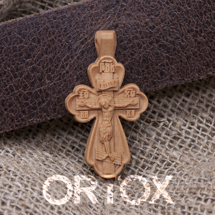 Православные нательные деревянные. Деревянный крестик нательный. Нательный крестик из дерева. Крест православный деревянный нательный. Крест деревянный резной.