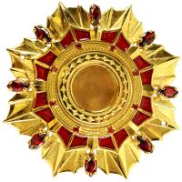 Мощевик накладной из ювелирного сплава в позолоте с красной эмалью и фианитами, Ø 50/12 мм