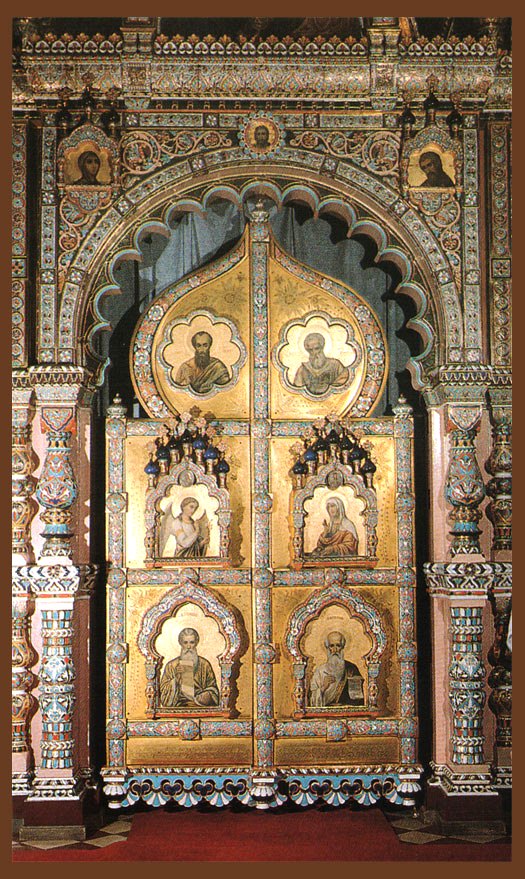Керамические царские врата церкви Св. Владимира в чешском городке Марианске-Лазне 