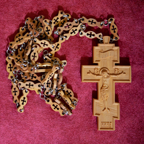 Крест наперсный деревянный светлый, резной, с цепью, 6,5х12 см фото 6