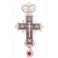 Серебряный наперсный крест с украшениями, с камнями