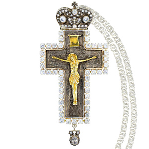 Крест наперсный серебряный, с цепью, позолота и белые камни (чернение)
