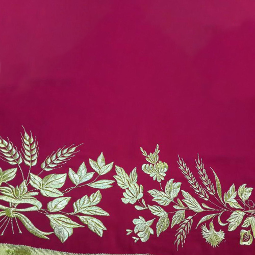 Подризник красный, мокрый шелк, золотая вышивка с рисунком "Цветочный" фото 2