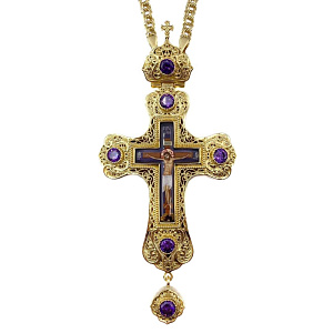 Крест наперсный из ювелирного сплава в позолоте с цепью, фианиты, 6,6х14 см (фиолетовые фианиты)