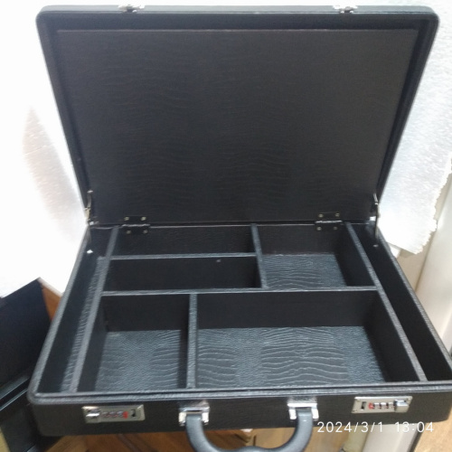 Требный чемодан без наполнения, 49,5х34,5х11 см, экокожа, У-1097 фото 3