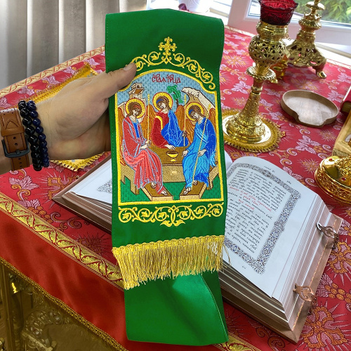 Закладка для Евангелия вышитая с иконой Святой Троицы, 160х14,5 см фото 6