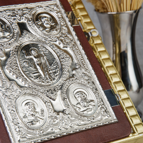 Евангелие требное среднее коричневое, оклад "под серебро", кожа, 17х22 см фото 6