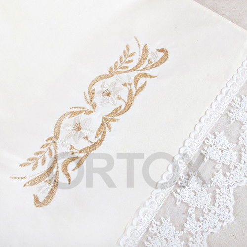 Рушник венчальный вышитый "Ароматная лилия" с кружевом, сатин фото 4