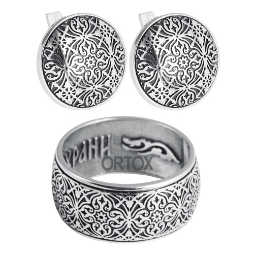 Комплект серебряный №3: кольцо и серьги, с чернением