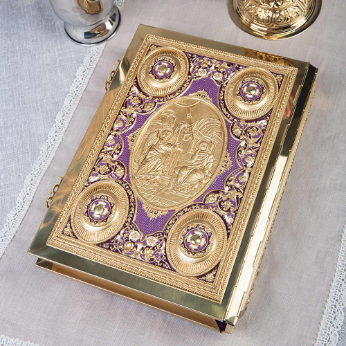 Евангелие напрестольное фиолетовое, полный оклад "под золото", 24х31 см фото 4