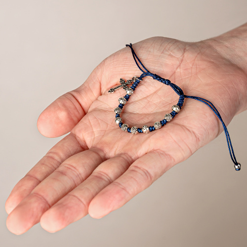 Браслет плетеный с металлическими бусинами фото 4