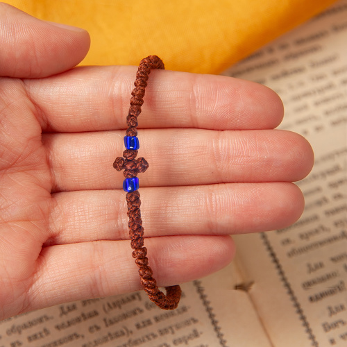 Браслет плетеный (четки-комбоскини) с пластиковыми бусинами, коричневый фото 2 Браслет плетеный (четки-комбоскини) с пластиковыми бусинами, коричневый фото 2