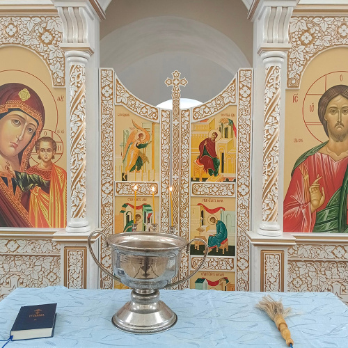 Иконостас деревянный резной "Владимирский" трехъярусный белый с золотом (патина), 690х620х40 см фото 8 Иконостас деревянный резной "Владимирский" трехъярусный белый с золотом (патина), 690х620х40 см фото 8