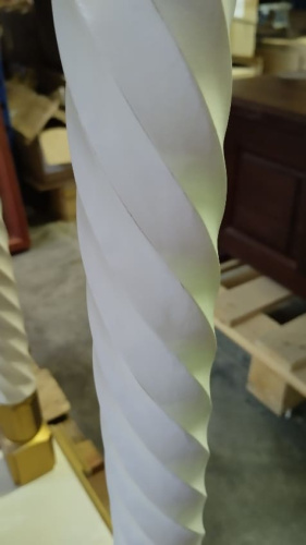 Подставка церковная "Суздальская", белая с золотом (патина), колонны, резьба, 46х46х100 см, У-1021 фото 2