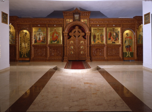 Иконостас с плоскорельефной резьбой и арками, Бутово, г. Москва фото 3