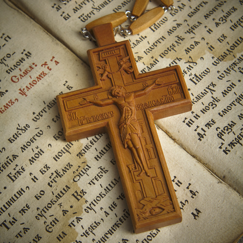 Крест наперсный протоиерейский деревянный светлый резной, с цепью, 7х12 см фото 8