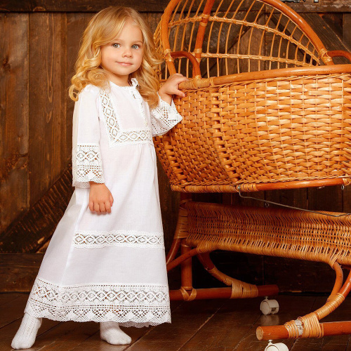 Рубашка для крещения "Дашенька" белая из батиста, размер в ассортименте фото 2 Рубашка для крещения "Дашенька" белая из батиста, размер в ассортименте фото 2