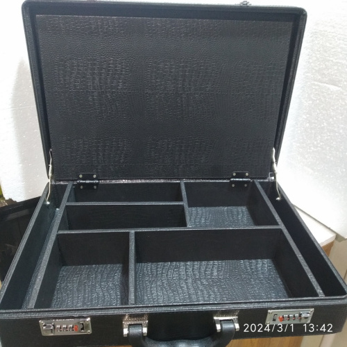 Требный чемодан без наполнения, 49,5х34,5х11 см, экокожа, У-1098 фото 3