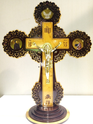 Крест настольный деревянный с латунным распятием, 36х45 см, У-0563 фото 2