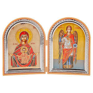 Складень с ликами Божией Матери "Знамение" и Архангела Михаила, арочной формы, 6,4х8,4 см (пластик)