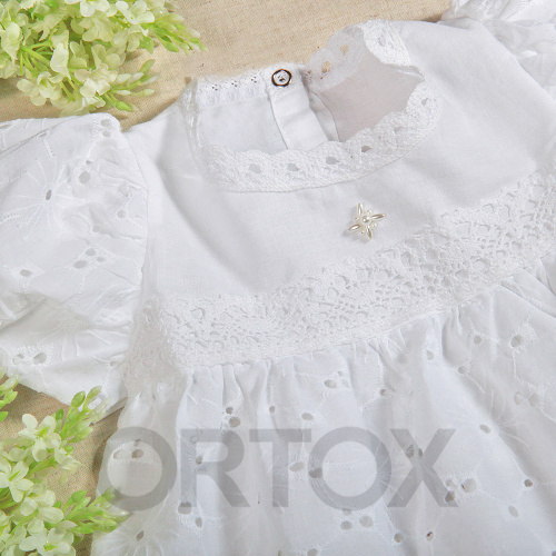 Платье для крещения "Анютины глазки" для девочки белое из муслина, размер в ассортименте фото 9