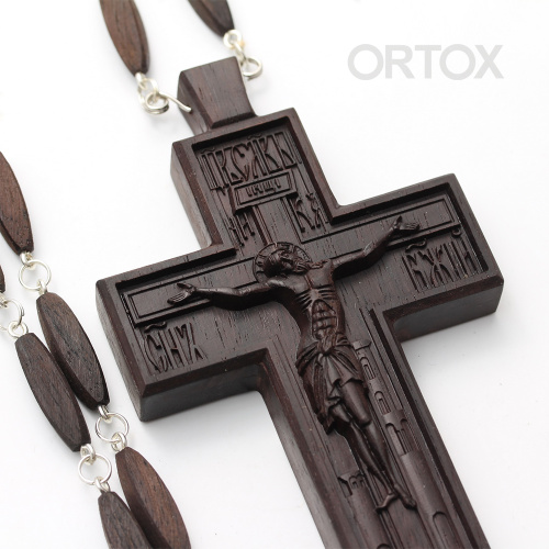 Крест наперсный протоиерейский деревянный темный резной, с цепью и мощевиками, 7х12 см фото 3