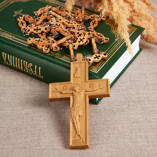 Крест наперсный деревянный резной, с цепью, средний, 7х11,5 см фото 3