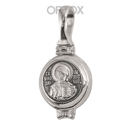 Нательный серебряный мощевик с ликом святителя Николая Чудотворца, литье, частичное чернение фото 4