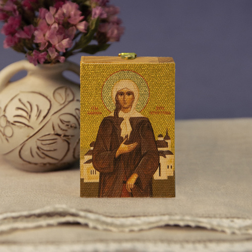 Икона блаженной Ксении Петербургской на деревянной основе светлая, на холсте с золочением фото 2