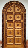 Храмовая дверь с порталом "Цветник", 120х235 см