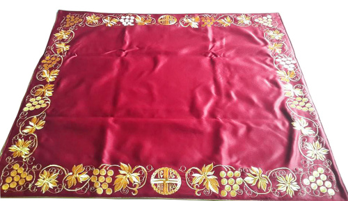 Илитон на престол красный из шелка с вышивкой, 80х70 см фото 2