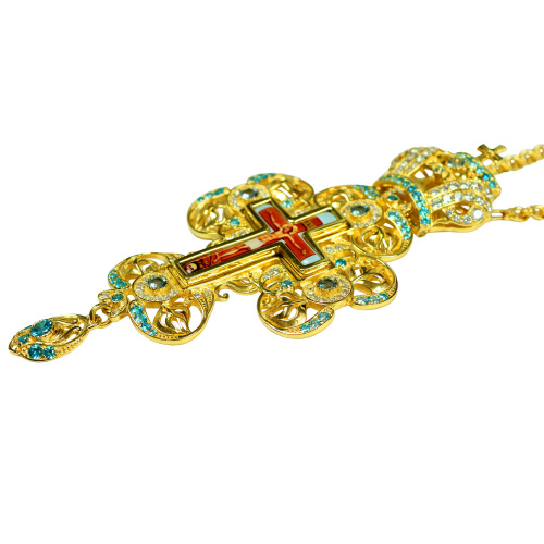 Крест наперсный из ювелирного сплава в позолоте с цепью, голубые фианиты, 6,5х15 см фото 2 Крест наперсный из ювелирного сплава в позолоте с цепью, голубые фианиты, 6,5х15 см фото 2