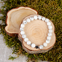 Браслет-четки из камня (говлит), молочный