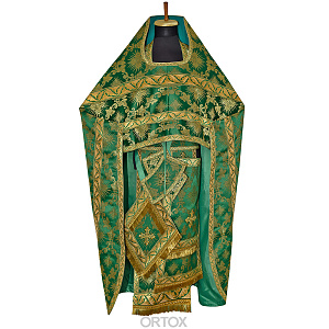 Иерейское облачение зеленое с иконой Пресвятой Троицы, парча (машинная вышивка)