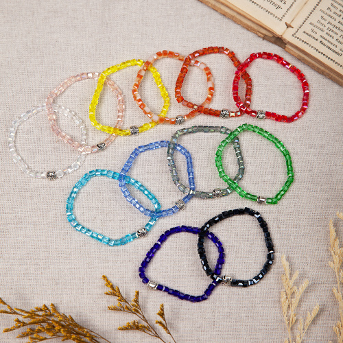 Браслет из стеклянных бусин с крестиком (упаковка 12 шт.) фото 3 Браслет из стеклянных бусин с крестиком (упаковка 12 шт.) фото 3