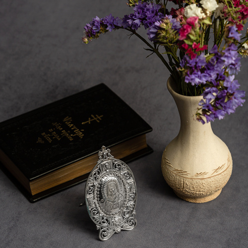 Икона настольная Богородицы "Умиление" из латуни, с серебрением фото 4