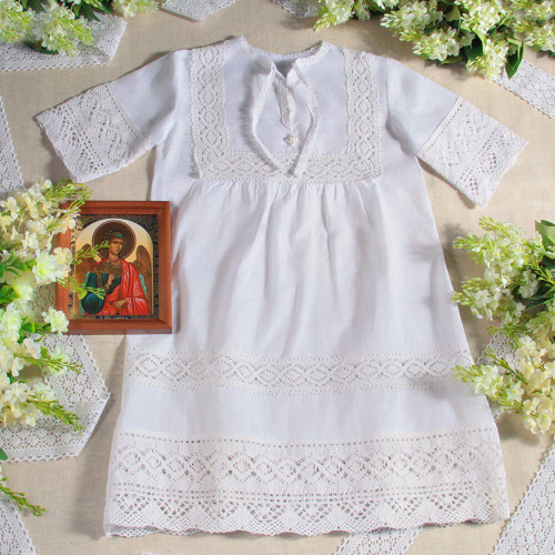 Рубашка для крещения "Дашенька" белая из батиста, размер в ассортименте фото 5 Рубашка для крещения "Дашенька" белая из батиста, размер в ассортименте фото 5