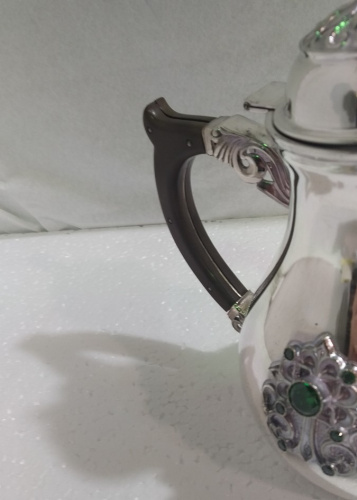 Чайник для теплоты из ювелирного сплава в серебрении, высота 20 см, 0,7 л, У 29-1675 фото 5 Чайник для теплоты из ювелирного сплава в серебрении, высота 20 см, 0,7 л, У 29-1675 фото 5