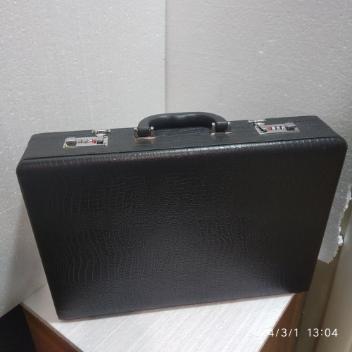 Требный чемодан без наполнения, 49,5х34,5х11 см, экокожа, У-1097 фото 2